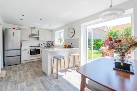 38 Aesop Drive, Keynsham, Bristol, BS31 2GP