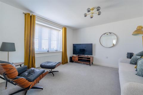 38 Aesop Drive, Keynsham, Bristol, BS31 2GP