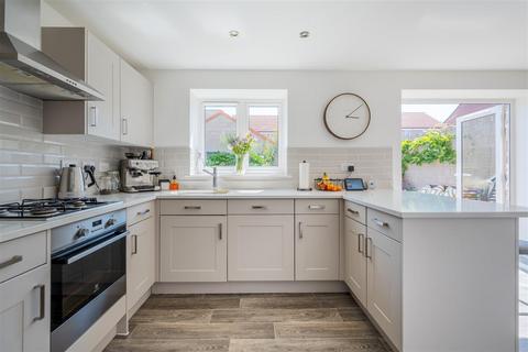 38 Aesop Drive, Keynsham, Bristol, BS31 2GP