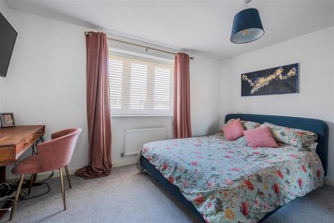 38 Aesop Drive, Keynsham, Bristol, BS31 2GP