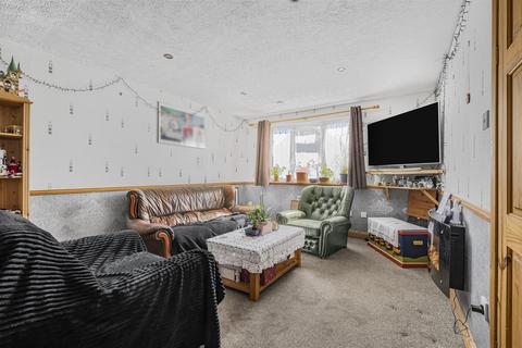 5 bedroom end of terrace house for sale, Collingwood Close, Peacehaven