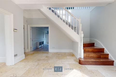 undefined, Manor Road, Loughton IG10