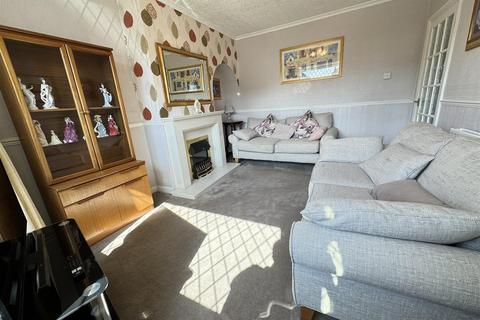 10 Calver Grove, Birmingham, B44 9BE