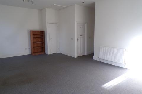 Property to rent, Dartmouth Close, Totnes