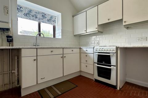 2 bedroom bungalow to rent, St. Marys Mews, Tickhill, Doncaster