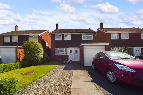 3 bedroom detached house for sale, Yew Tree Close, Whittington, Oswestry