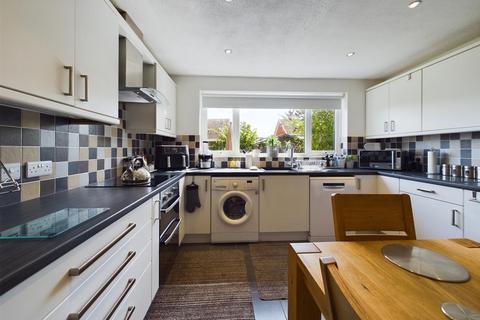 3 bedroom detached house for sale, Yew Tree Close, Whittington, Oswestry