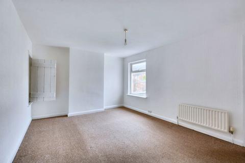 2 bedroom terraced house to rent, Taylor Street, Ilkeston. DE7 5JP