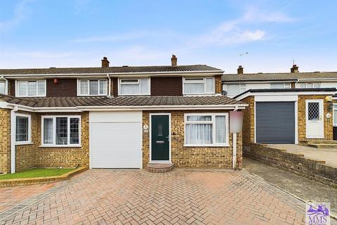 37 Oaklands Road, Northfleet, Gravesend, DA11 8PA