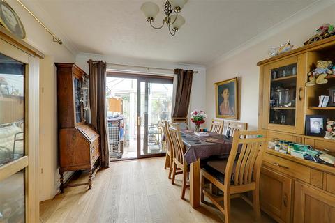 4 bedroom end of terrace house for sale, Clarendon Road, Broadwater, Worthing