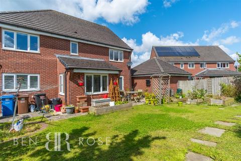 12 Bridgewater Drive, Buckshaw Village, Chorley, PR7 7EU