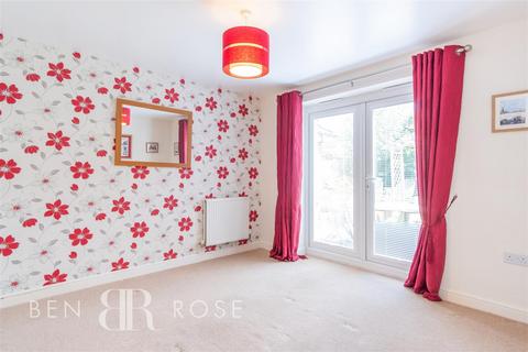 12 Bridgewater Drive, Buckshaw Village, Chorley, PR7 7EU