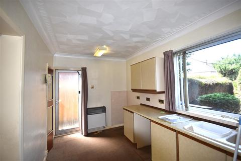 2 bedroom end of terrace house for sale, Malvern Road, Goole