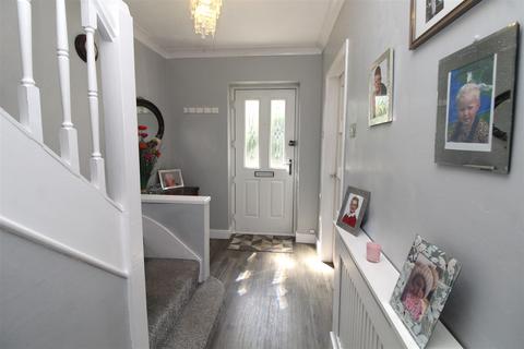 85 Hatfield Road, Potters Bar, EN6 1HZ