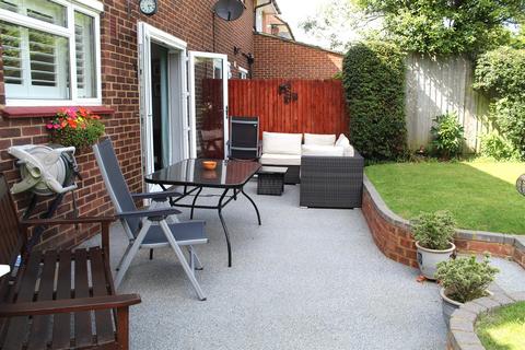 85 Hatfield Road, Potters Bar, EN6 1HZ