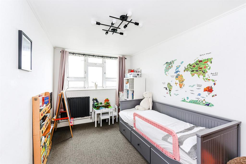 61 Gardner Close-1 resized.jpg