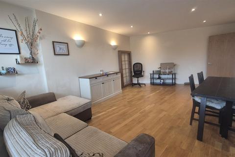 1 bedroom apartment for sale, Fenton Court, Burgess Springs, Chelmsford CM1 1HW