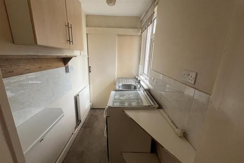 1 bedroom ground floor flat for sale, Dudley Road, Huddersfield HD1