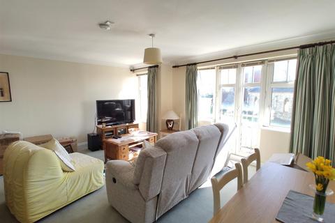 3 bedroom apartment to rent, PENNY STREET, OLD PORTSMOUTH, PO1 2NL