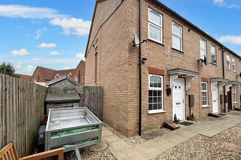 2 bedroom end of terrace house for sale, Westside, Spalding