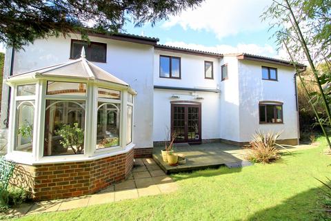 4 bedroom detached house for sale, Eastbourne Road, Seaford