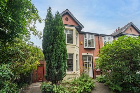 119 College Road, Manchester, M16 0AA