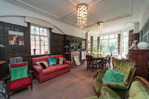 119 College Road, Manchester, M16 0AA