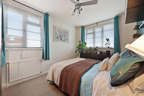 2 bedroom flat for sale, Sherborne Court, Elmers End Road, Anerley