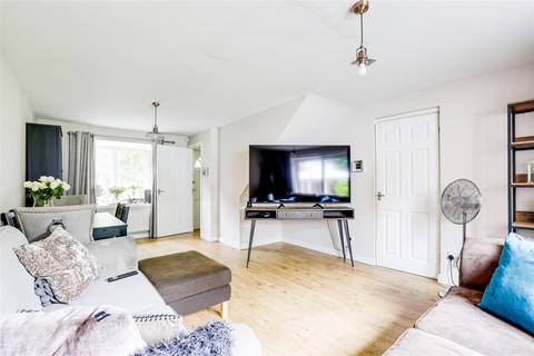 14 Astley Drive, Nottingham, NG3 3EU