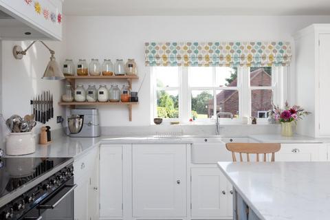 6 Chestnut Meadows, Tollerton, York, YO61 1PT