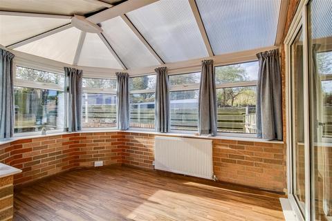 19 Gateways, Wakefield, WF1 2LZ