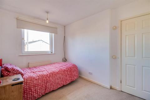 19 Gateways, Wakefield, WF1 2LZ