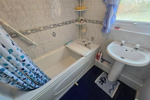 3 bedroom terraced house for sale, Eltham Crescent, Thornaby, Stockton-On-Tees