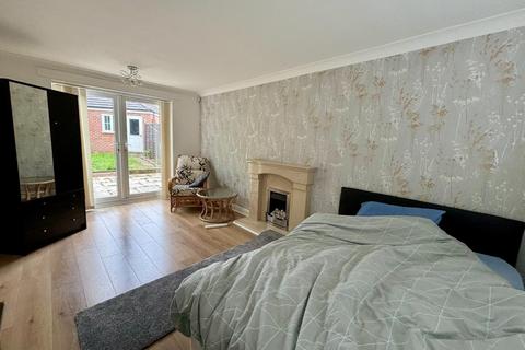 3 bedroom detached house for sale, Wake Way, Grange Park, Northampton NN4