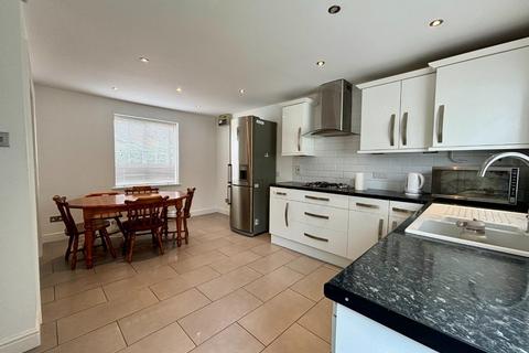 80 Wake Way, Grange Park, Northampton, NN4 5BF