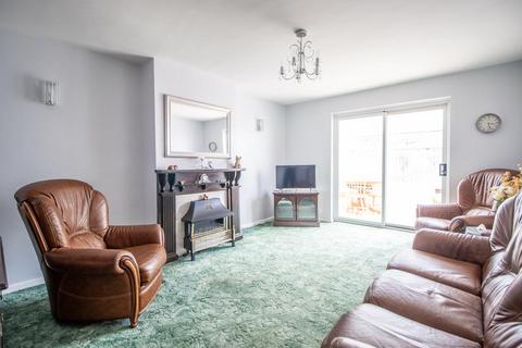 47 Boundary Road, Leigh-on-sea, SS9 5BP