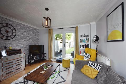 35 Collingwood Way, Shoeburyness, Southend-on-sea, SS3 8BT