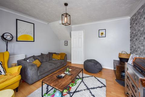 35 Collingwood Way, Shoeburyness, Southend-on-sea, SS3 8BT