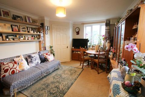 2 bedroom semi-detached house for sale, Kingfisher Drive, Cambridge CB25