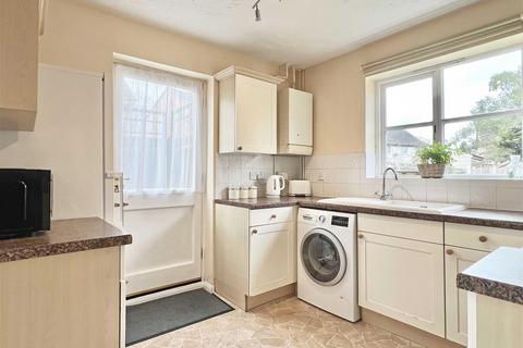 45 Notley Green, Great Notley, Braintree, CM77 7US