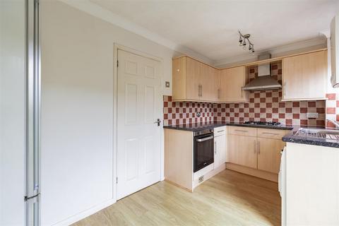 121 Ayelands, New Ash Green, Longfield, DA3 8JU