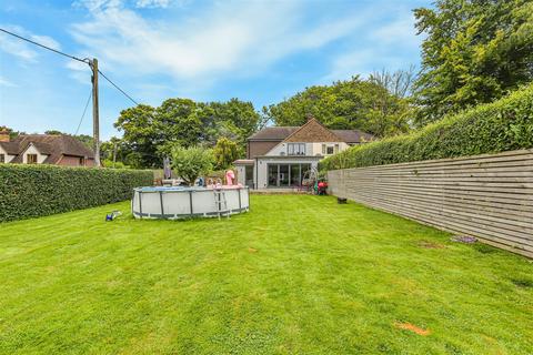 4 bedroom semi-detached house for sale, Viewlands Avenue, Westerham TN16