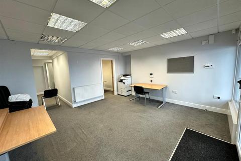 Office to rent, Walter Road, Swansea