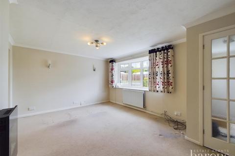 40 Aster Road, Basingstoke, RG22 5NG
