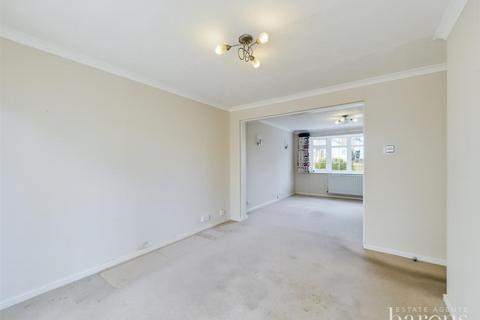 40 Aster Road, Basingstoke, RG22 5NG