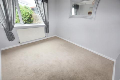 49 Pendrea Park, North Roskear, Camborne, TR14 8PH