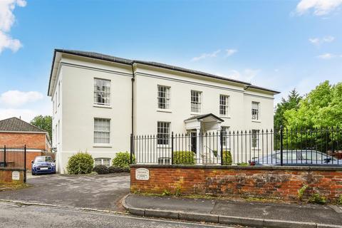 2 bedroom apartment for sale, Rivermead House, The Meads, Romsey, Hampshire