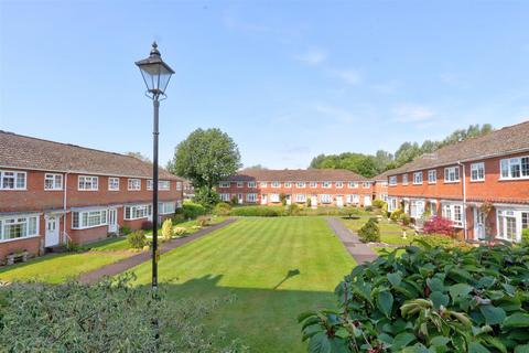 2 bedroom apartment for sale, Rivermead House, The Meads, Romsey, Hampshire