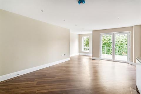 3 bedroom apartment for sale, ASHTEAD KT21