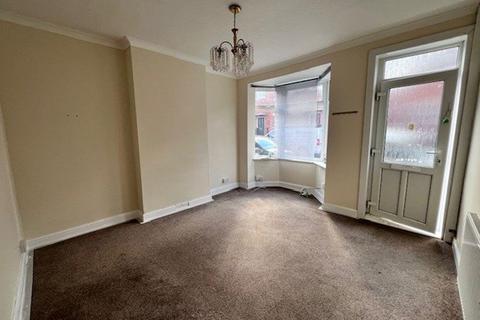 2 bedroom terraced house to rent, Kirkwhite Avenue, Long Eaton, NG10 1BS